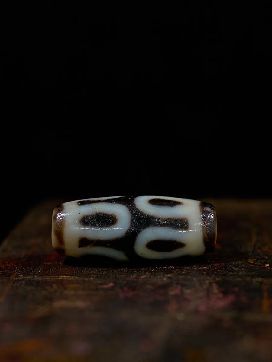 Luminous Focus Single-Eyed Dzi Necklace