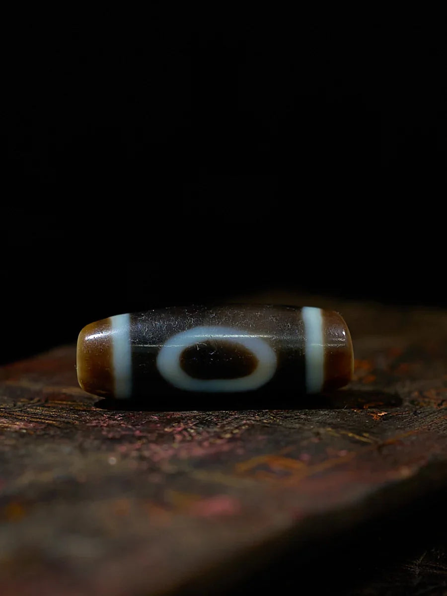 Luminous Focus Single-Eyed Dzi Necklace