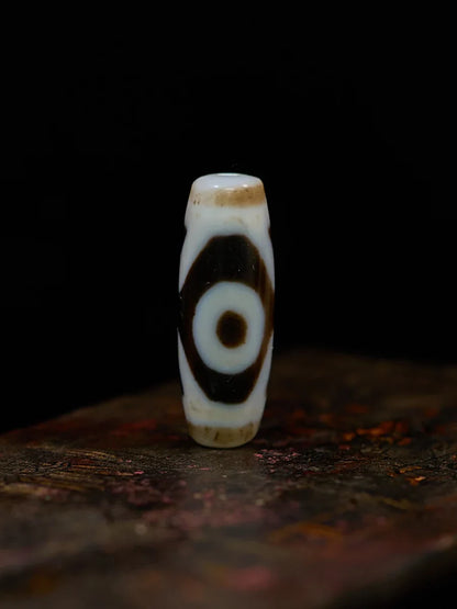 Luminous Focus Single-Eyed Dzi Necklace