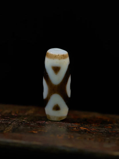 Luminous Focus Single-Eyed Dzi Necklace