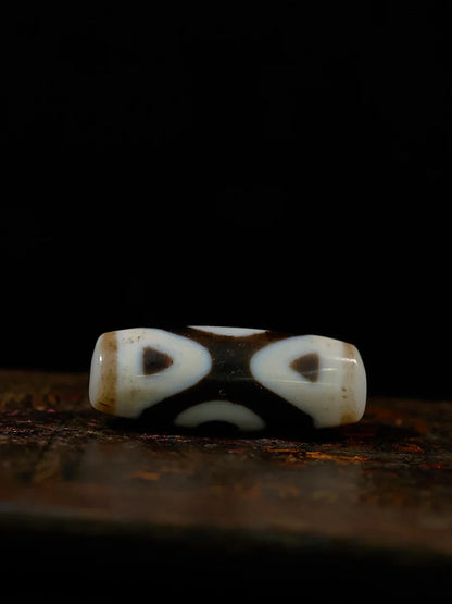 Luminous Focus Single-Eyed Dzi Necklace