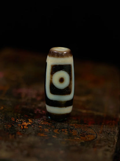 Luminous Focus Single-Eyed Dzi Necklace