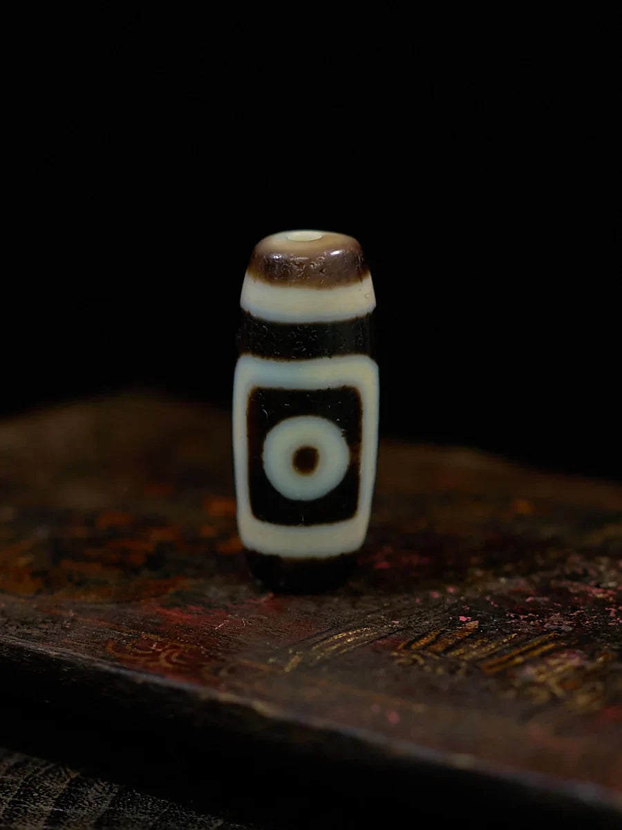 Luminous Focus Single-Eyed Dzi Necklace