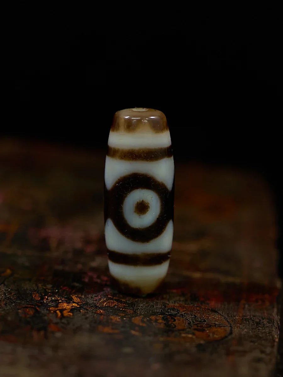Luminous Focus Single-Eyed Dzi Necklace