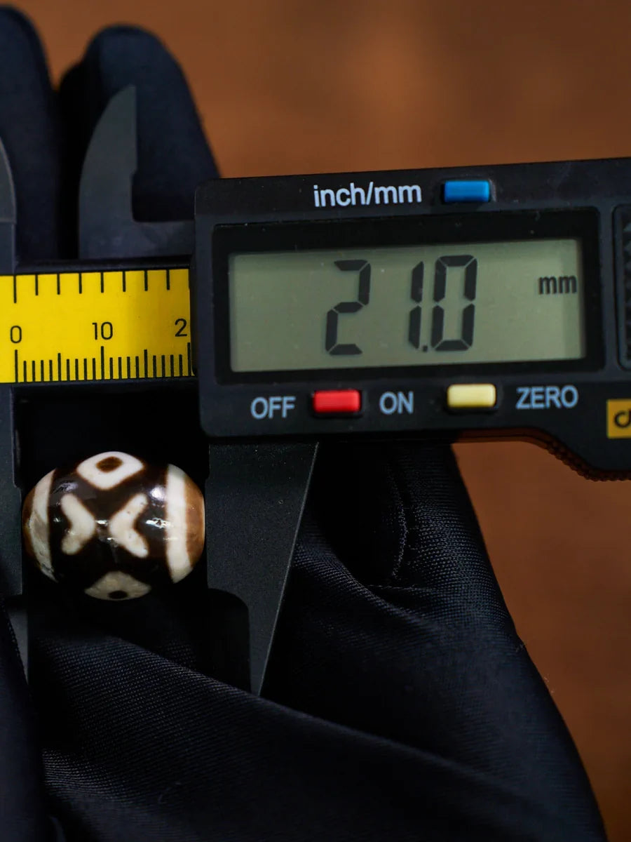 Serene Lotus Guardian Shale Darlo Agate Dzi Bead