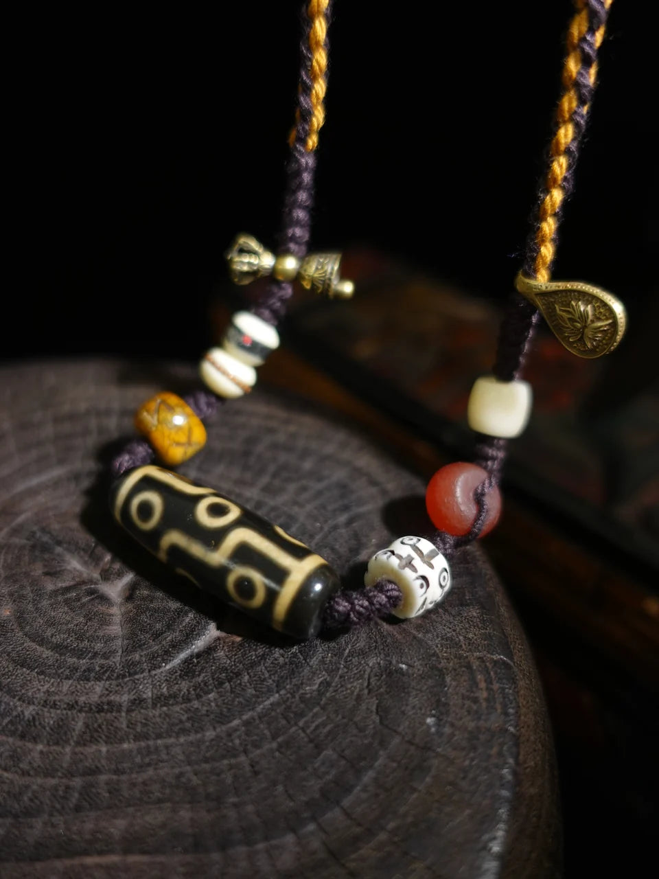 Single Eye Dzi Bead Protection Pendant
